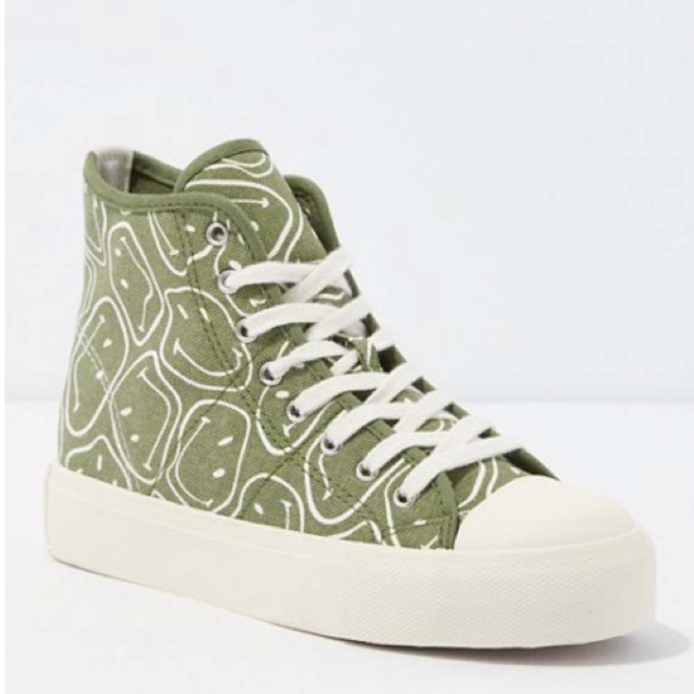 American Eagle Smiley Sneakers